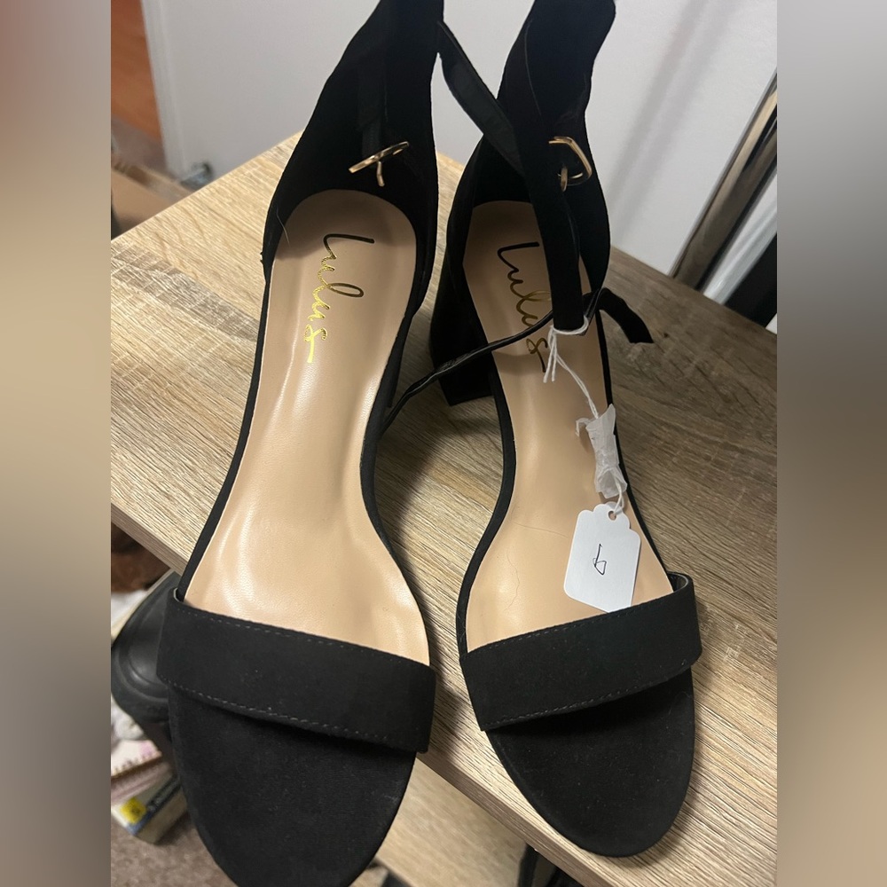 Lulu’s Sandals Brand New